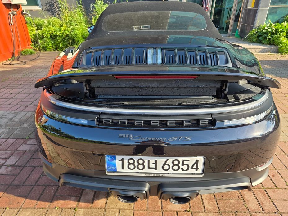Porsche 911 Carrera GTS Cabriolet, 2025