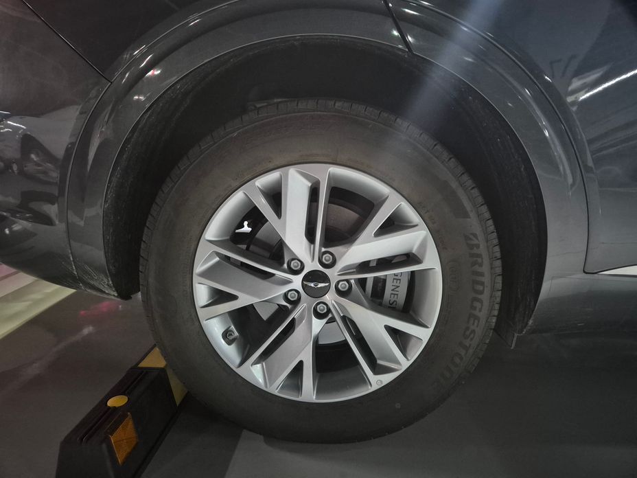 Genesis GV70 2.5T Gasoline 2WD, 2025