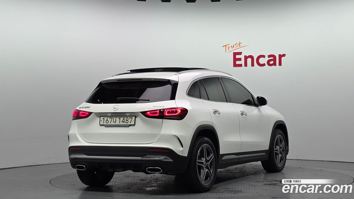 Mercedes-Benz GLA-Class GLA250 4MATIC, 2023