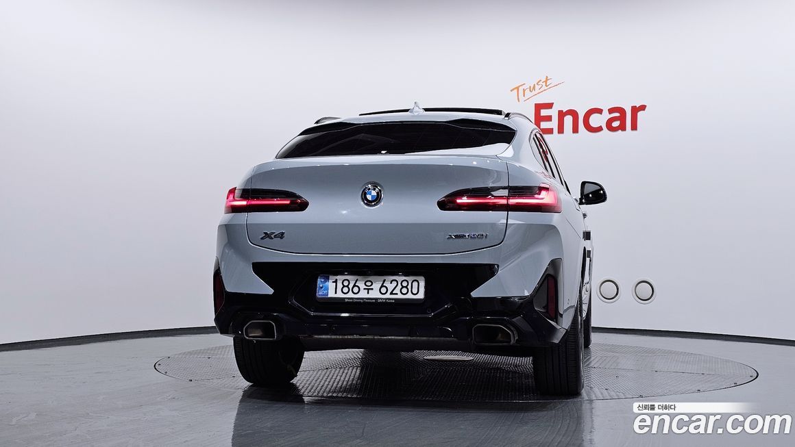 BMW X4 xDrive20i M Sport, 2022