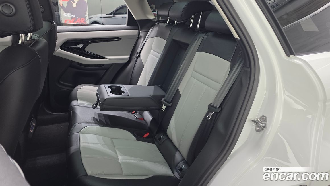 Land Rover Range Rover Evoque P250 Dynamic SE, 2025