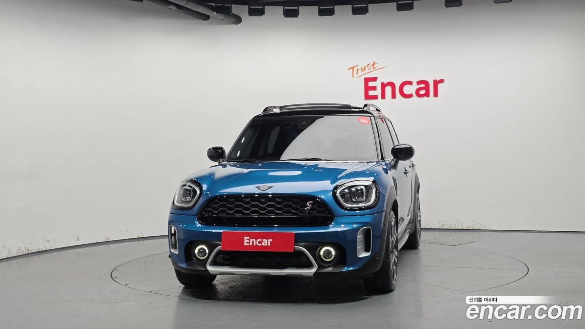 Mini Countryman ALL4 Classic Launch Pack, 2023