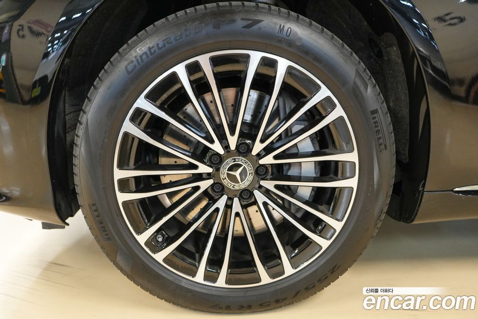 Mercedes-Benz S-Class S350 d 4MATIC, 2025