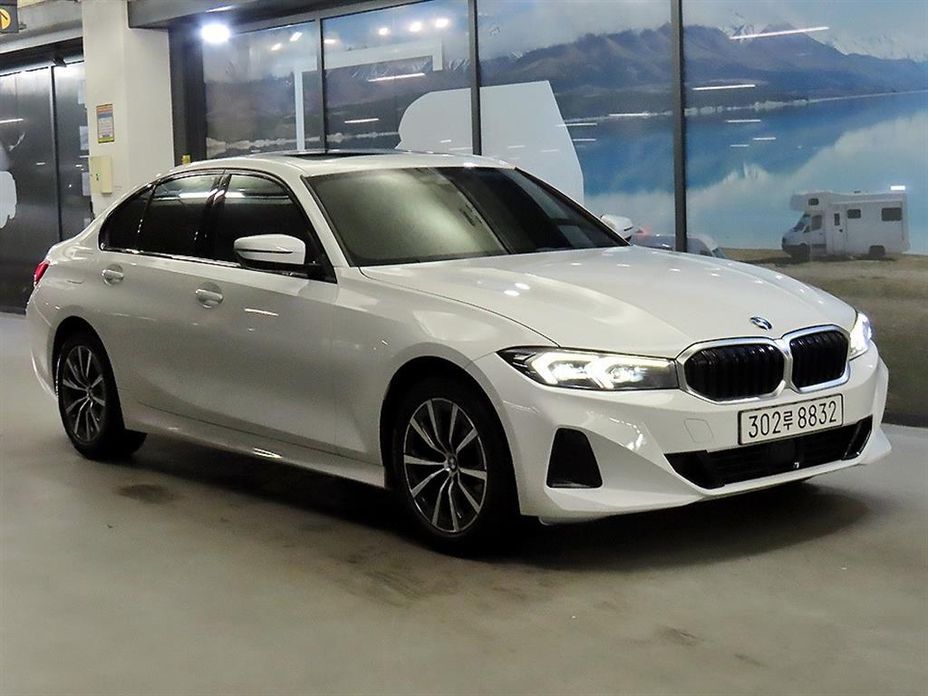 BMW 3-Series 320d, 2023