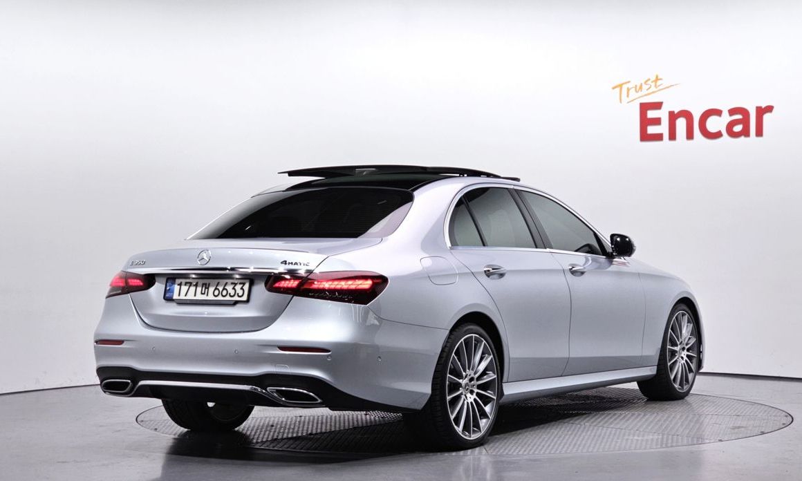 Mercedes-Benz E-Class E350 4MATIC AMG Line, 2022