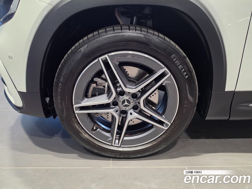 Mercedes-Benz GLB-Class GLB250 4MATIC, 2025