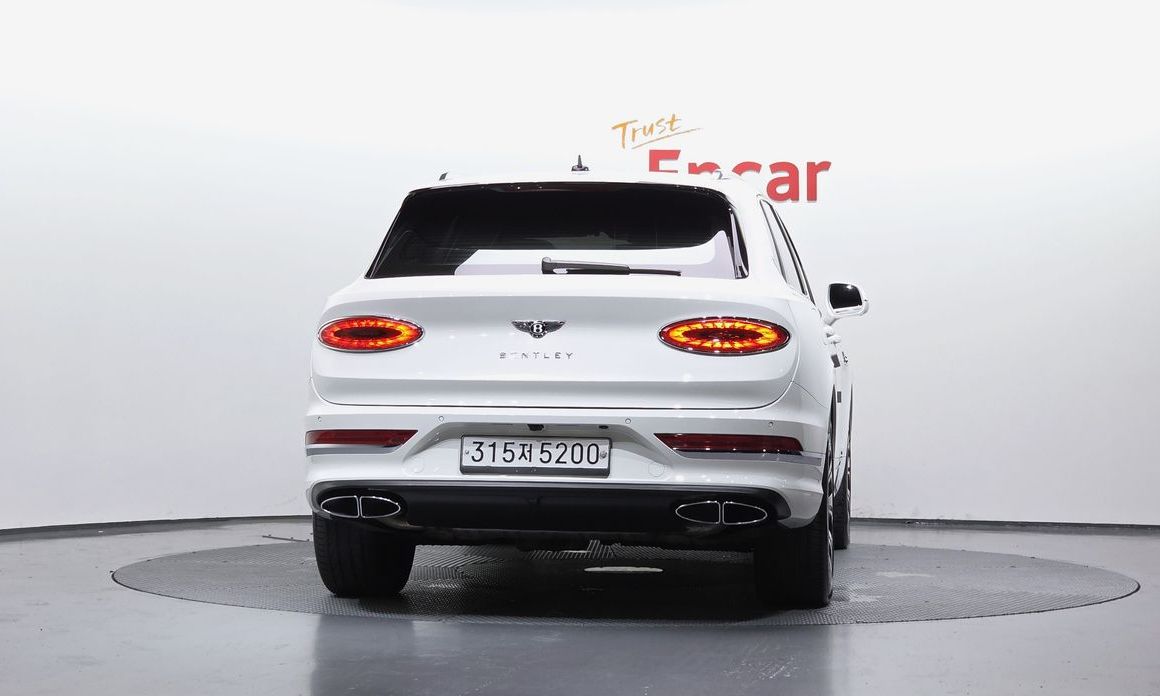 Bentley Bentayga 4.0 V8, 2022