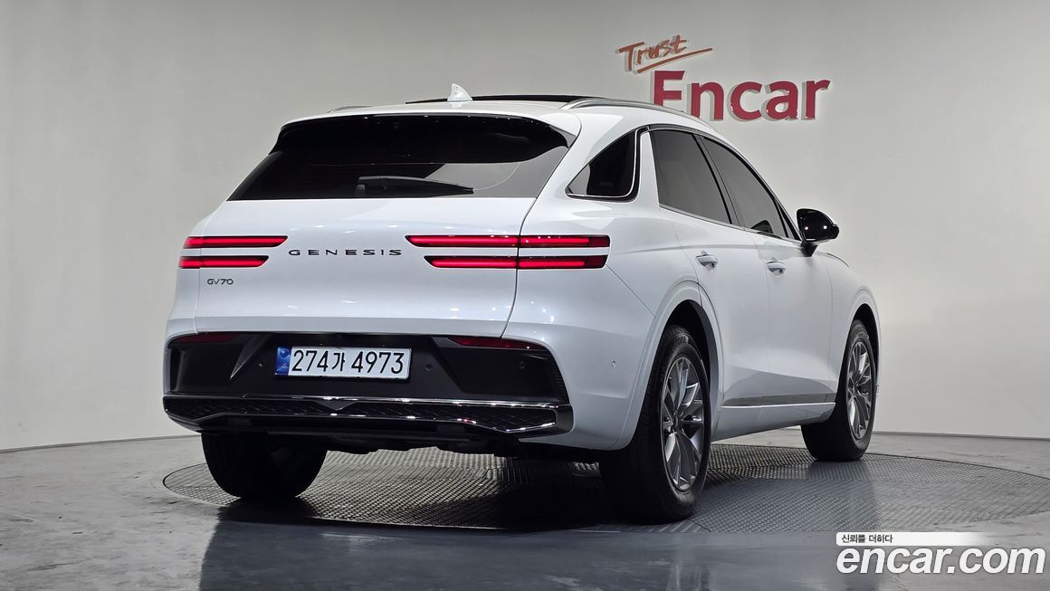 Genesis GV70 2.5T Gasoline 2WD, 2025