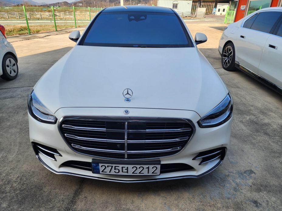 Mercedes-Benz S-Class S500L 4MATIC, 2023