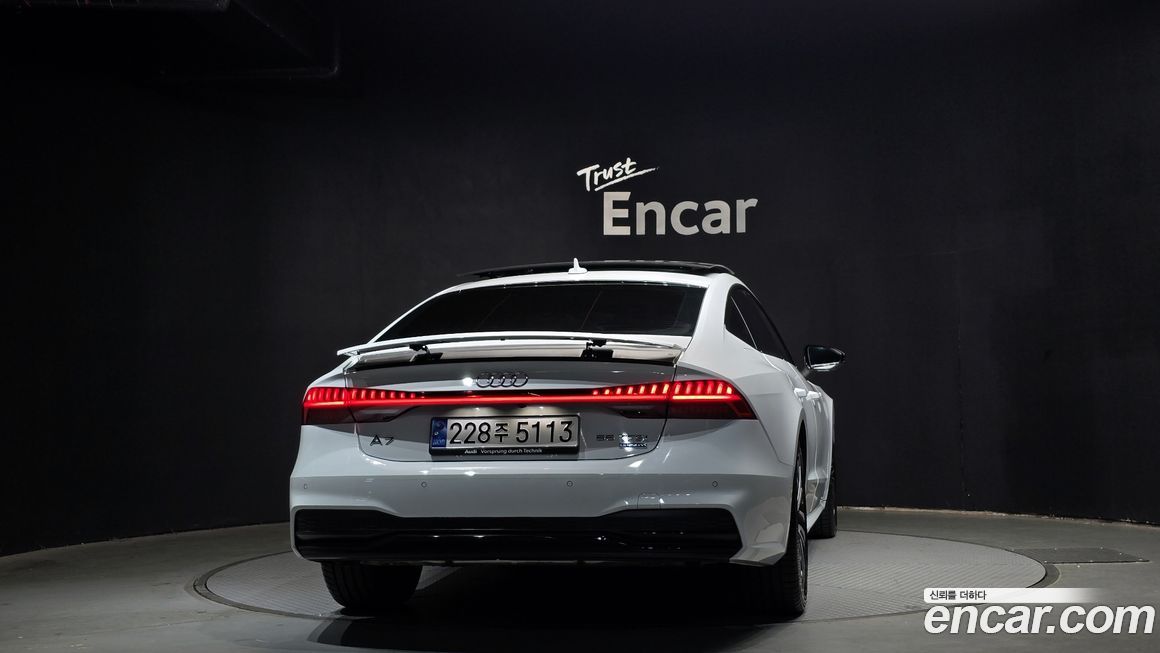 Audi A7 55 TFSI Quattro Premium, 2024