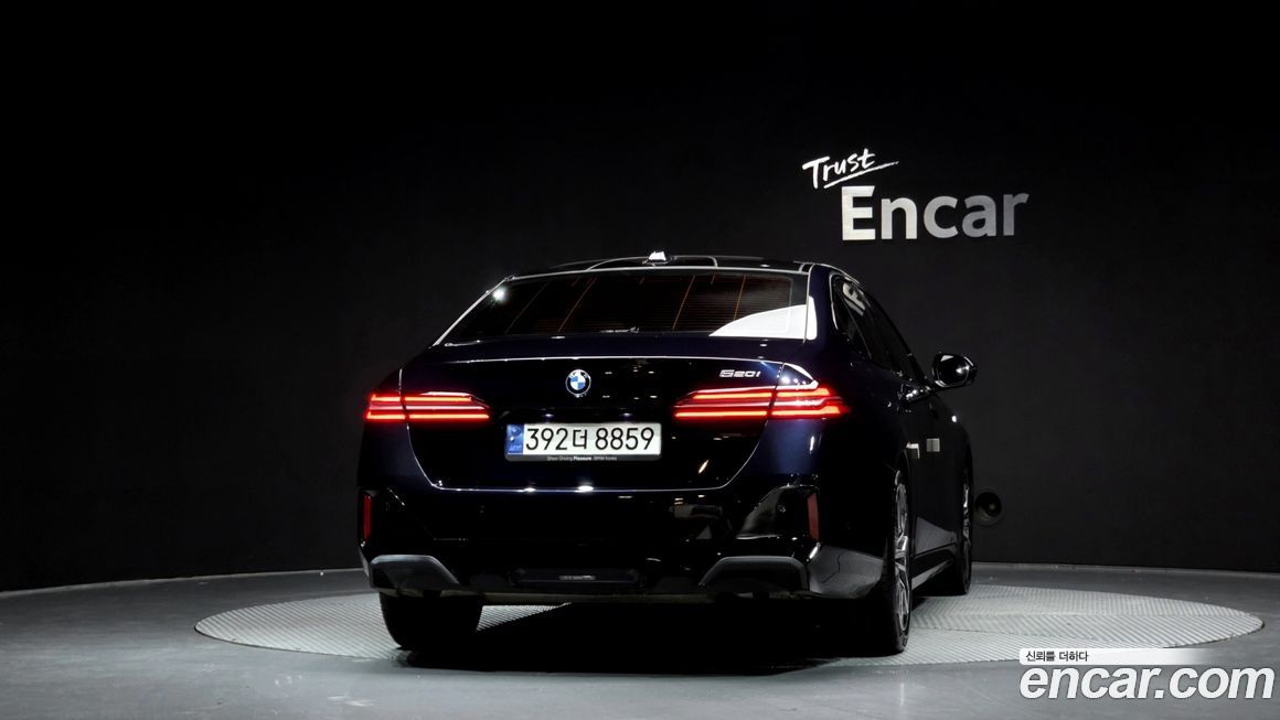 BMW 5-Series 520i M Sport, 2024