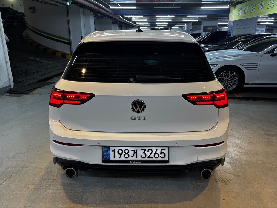 Volkswagen Golf 2.0 GTI, 2024