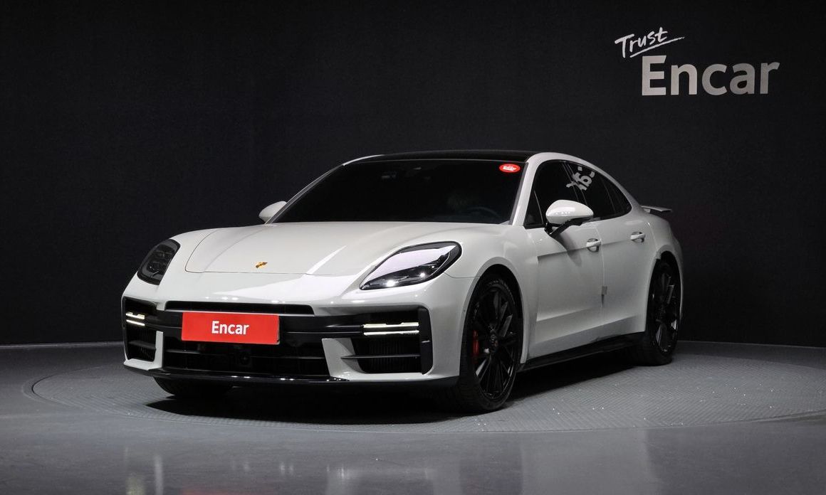 Porsche Panamera 4.0 GTS, 2025