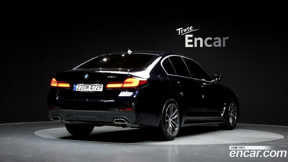 BMW 5-Series 520i M Sport, 2023