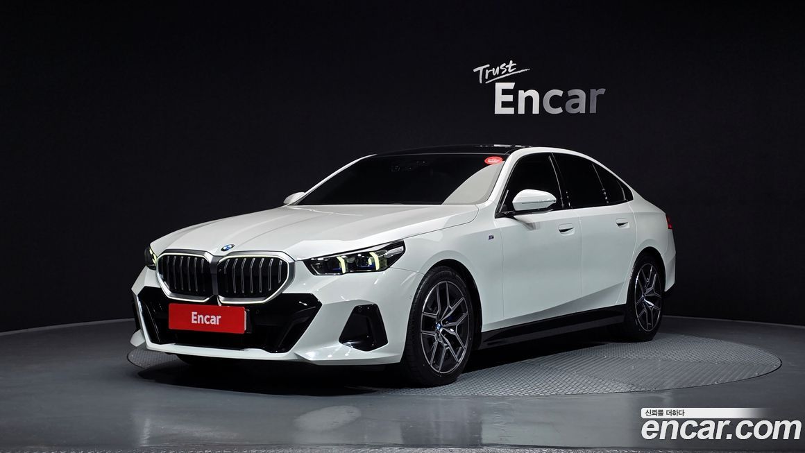 BMW 5-Series 523d xDrive M Sport, 2025