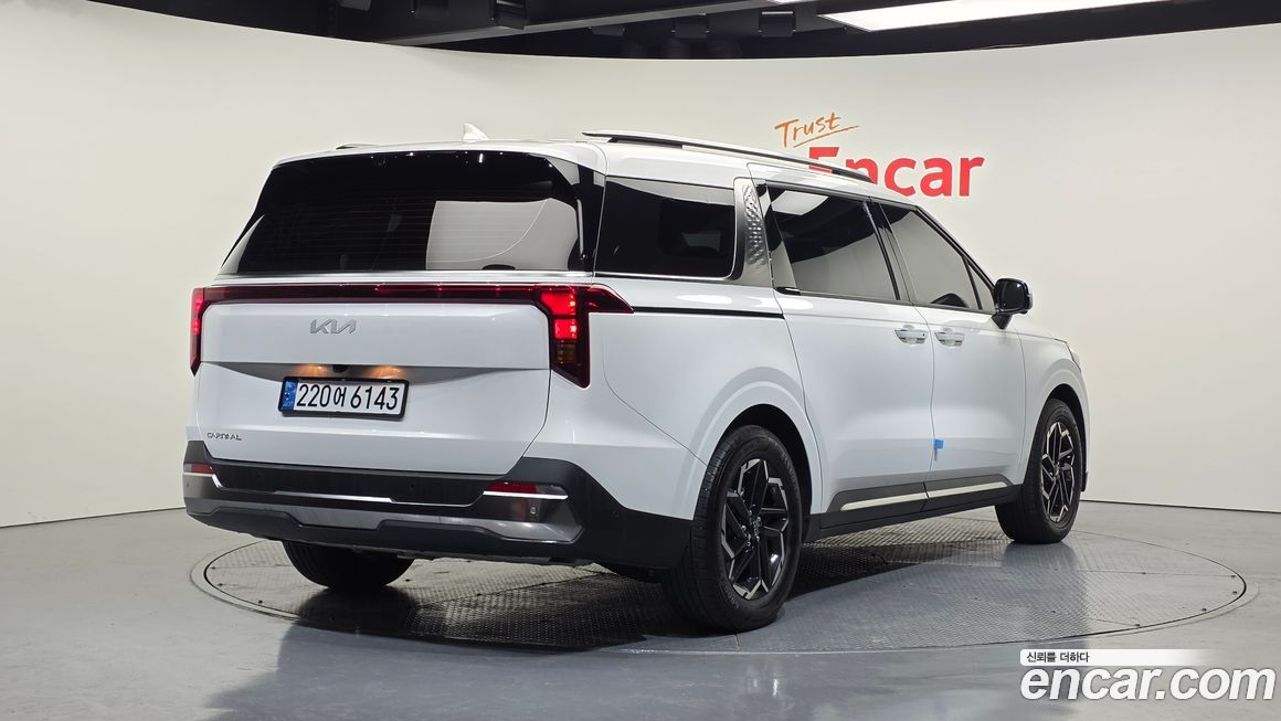 Kia Carnival 9-Seater Noblesse, 2024