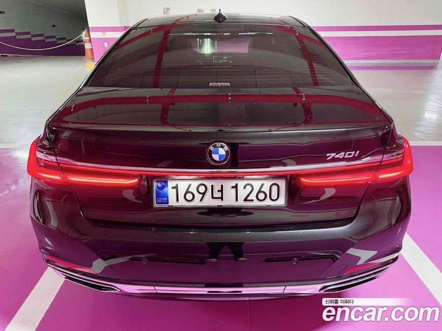 BMW 7-Series 740i Design Pure Excellence, 2021