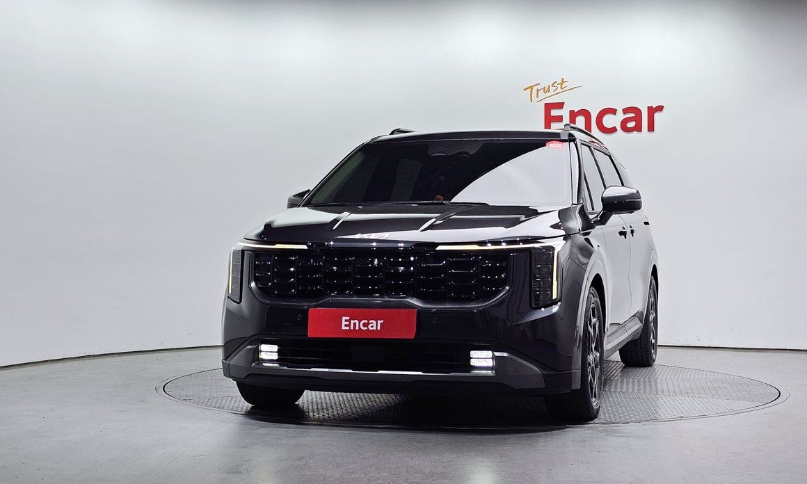 Kia Carnival 9-Seater Gravity, 2025
