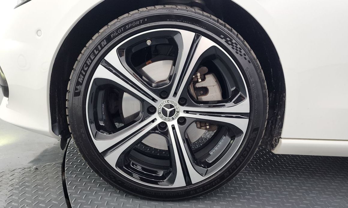 Mercedes-Benz C-Class C300 4MATIC Avantgarde, 2023