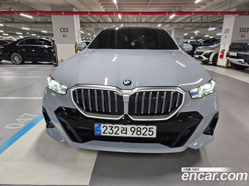 BMW 5-Series 520i M Sport, 2025