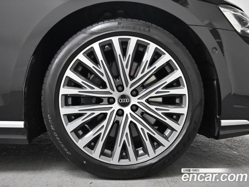Audi A8 55 TFSI Quattro Premium LWB, 2022