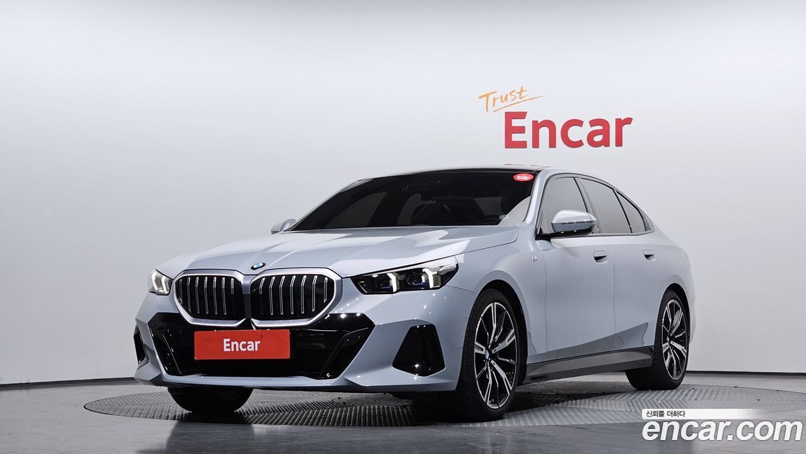 BMW 5-Series 530i xDrive M Sport, 2024