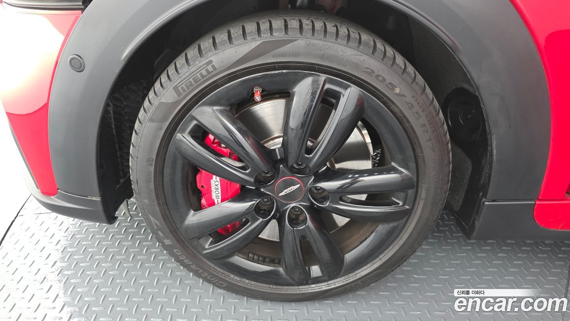 Mini Cooper Convertible JCW, 2023