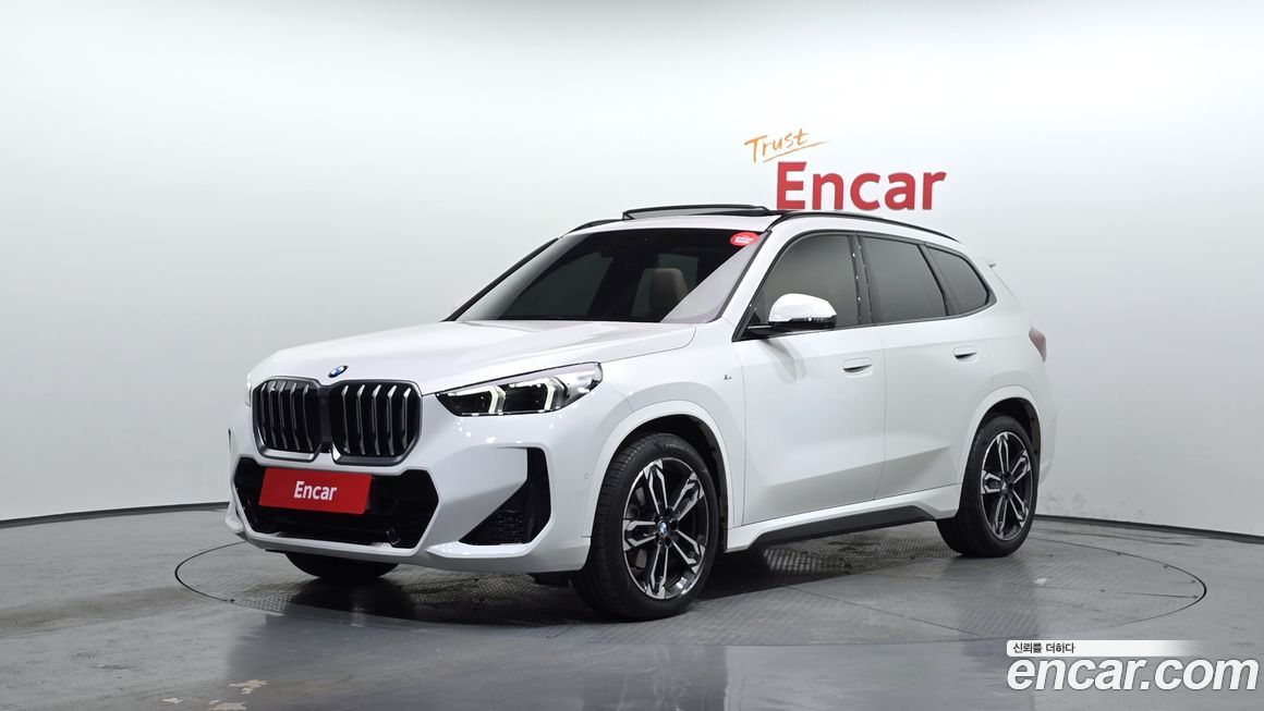 BMW X1 xDrive 20i M Sport, 2024
