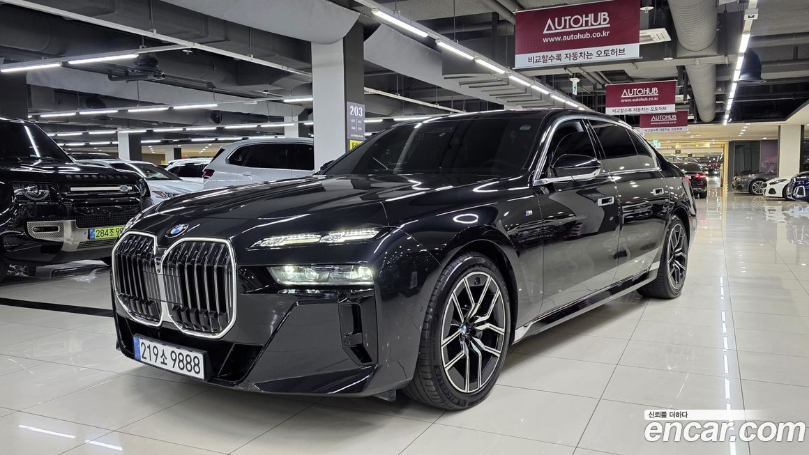 BMW 7-Series 740i sDrive M Sport, 2023