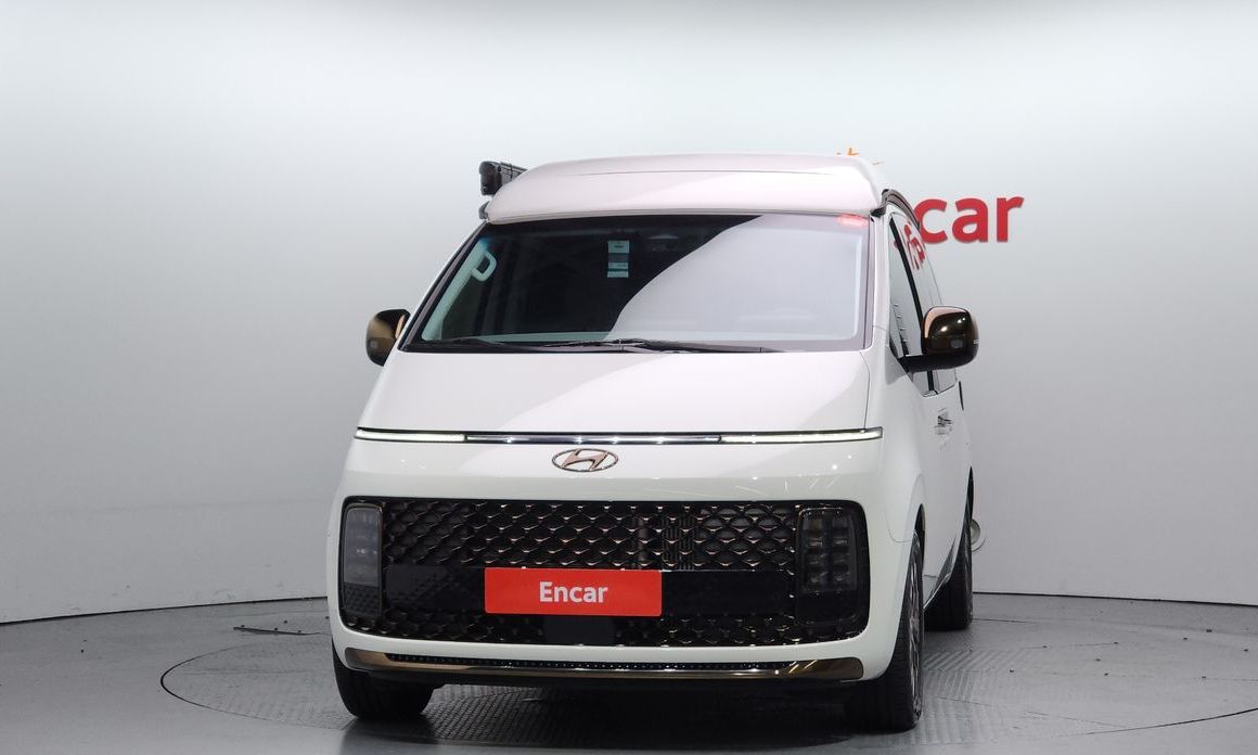 Hyundai Staria 2WD Camping Car, 2024