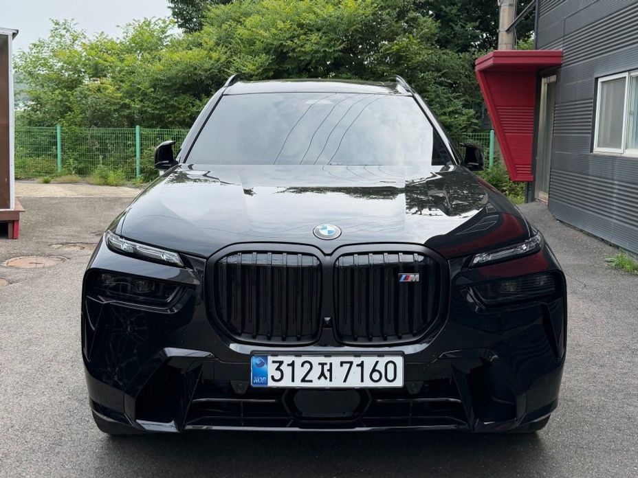BMW X7 M60i xDrive M sport 6STR, 2025