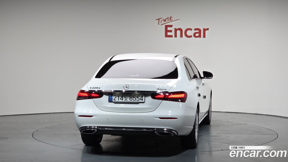 Mercedes-Benz E-Class E220d 4MATIC Exclusive, 2023
