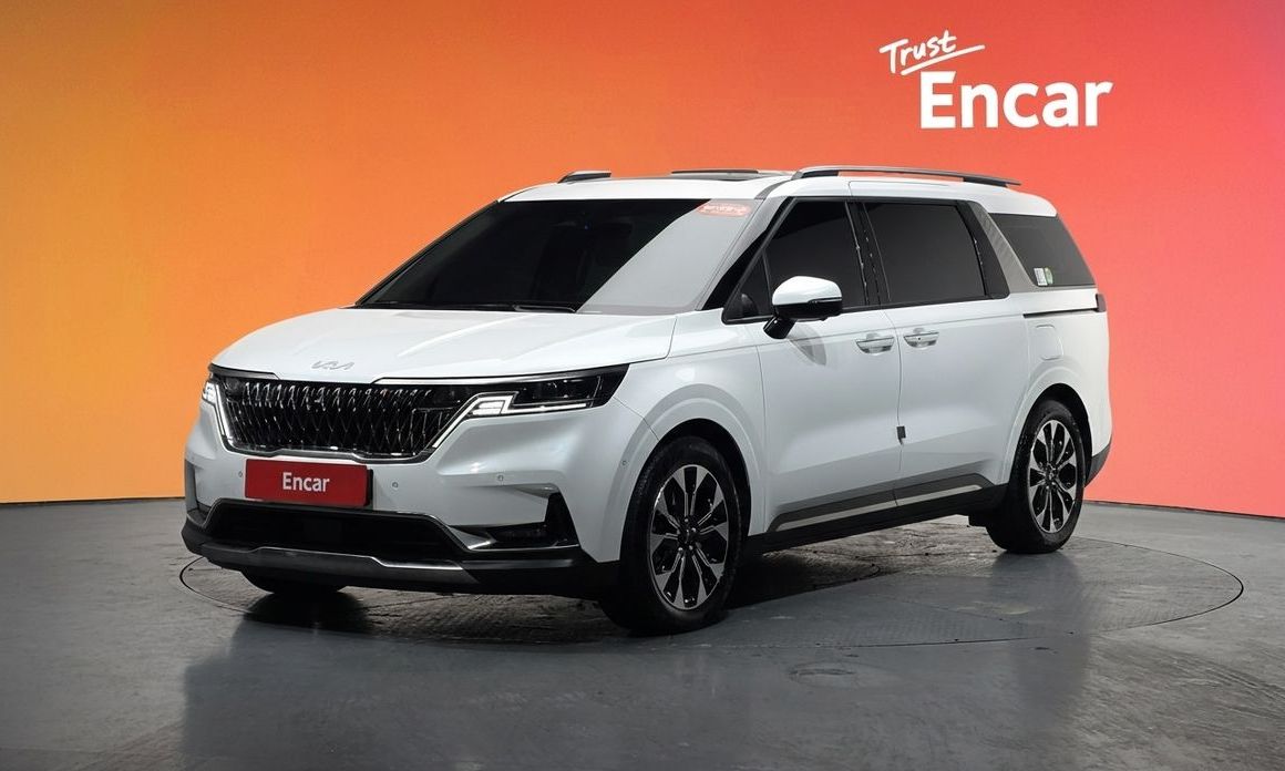 Kia Carnival 7-Seater Signature, 2023