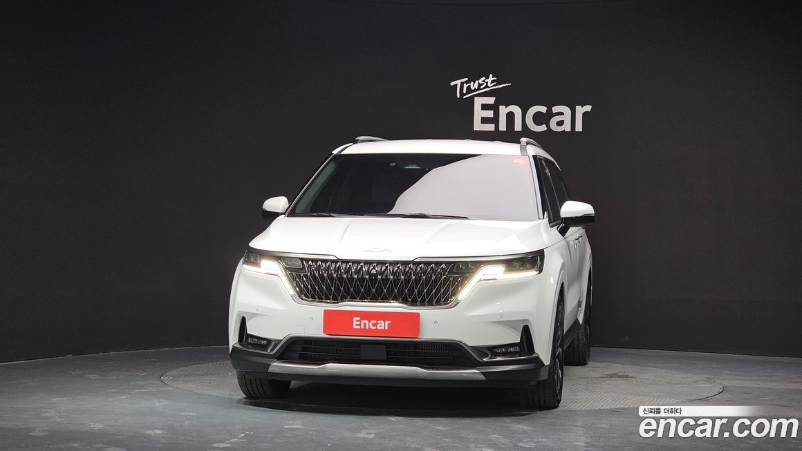 Kia Carnival 7-Seater Signature, 2023