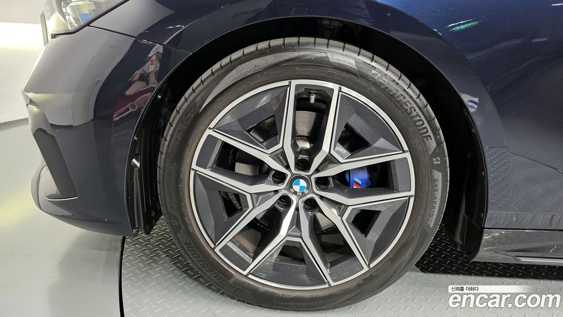 BMW 5-Series 523d M Sport, 2024