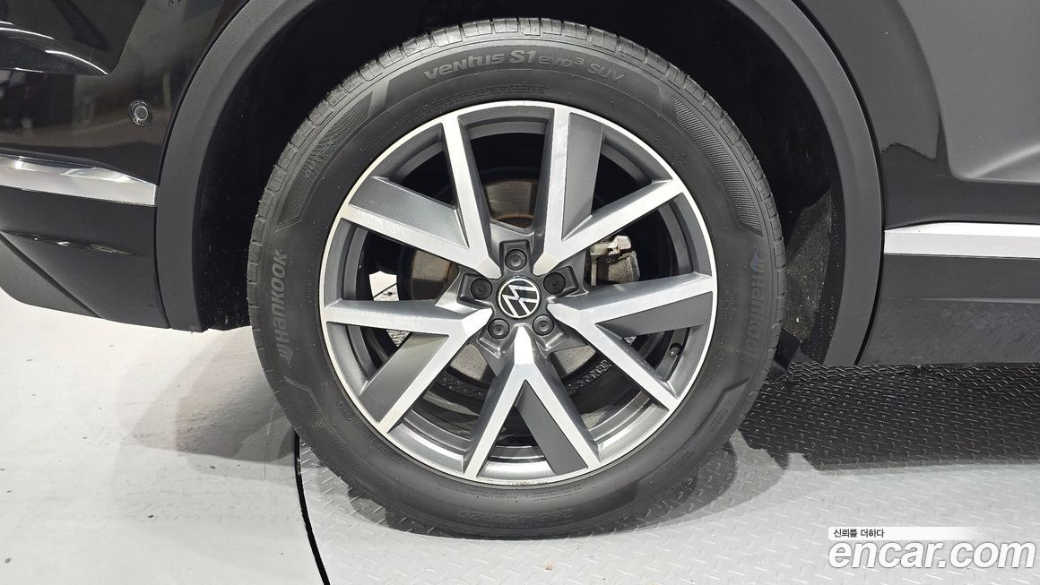 Volkswagen Touareg 3.0 TDI Prestige, 2023