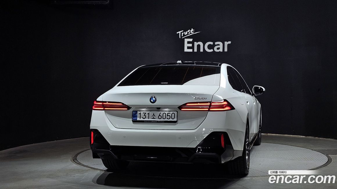 BMW 5-Series 520i M Sport, 2025