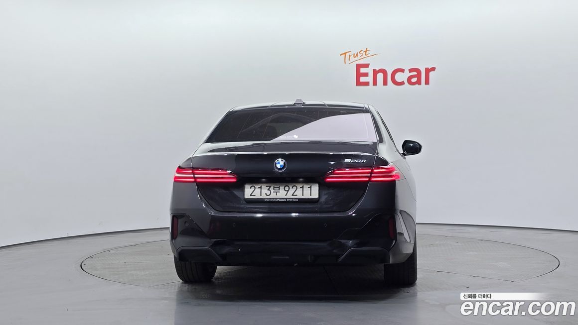 BMW 5-Series 523d M Sport, 2025