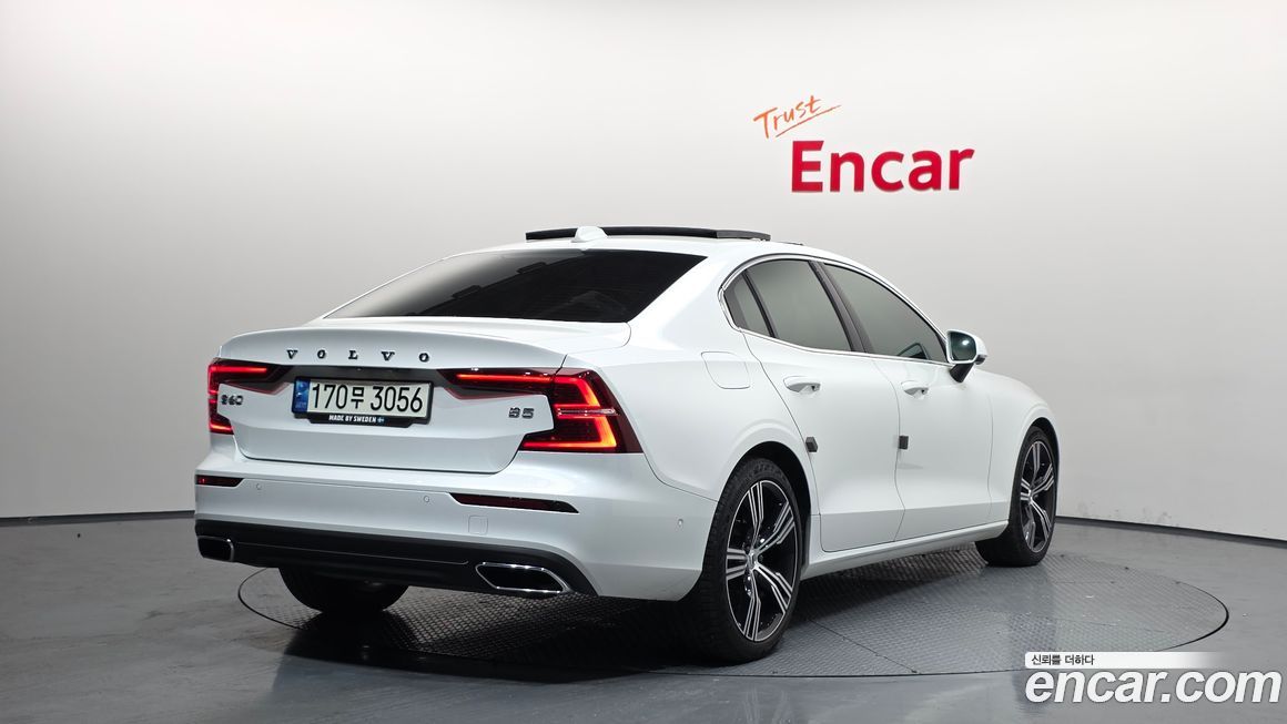 Volvo S60 B5 Inscription, 2022