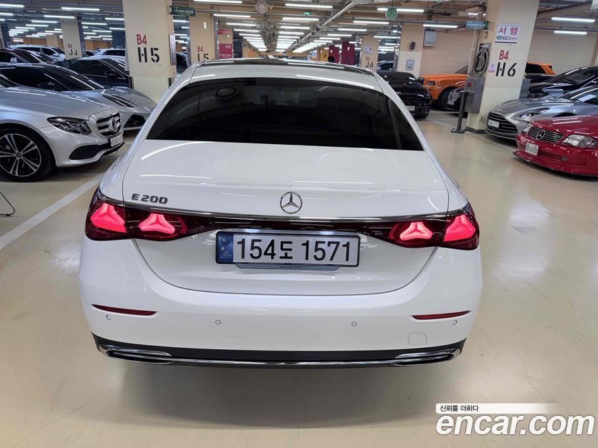 Mercedes-Benz E-Class E200 Avantgarde, 2024