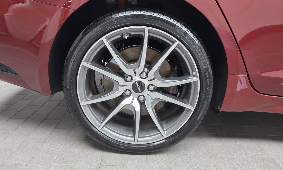 Genesis G70 Gasoline 2.5T 4WD, 2025