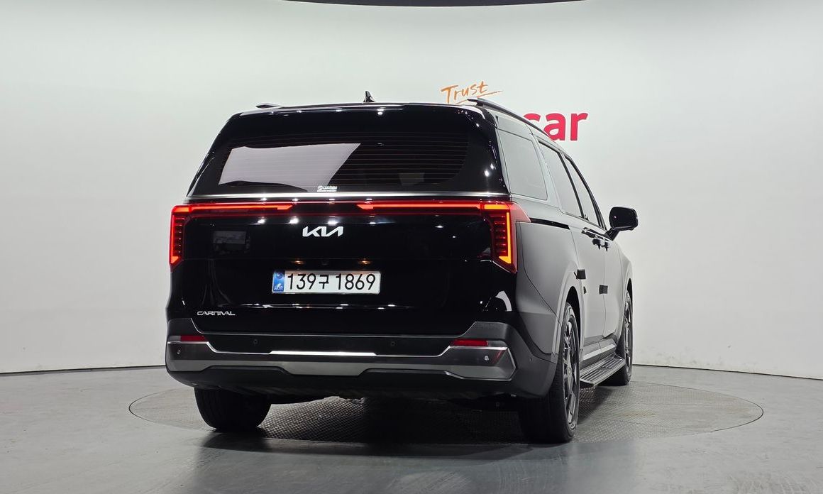 Kia Carnival 9-Seater Noblesse, 2025