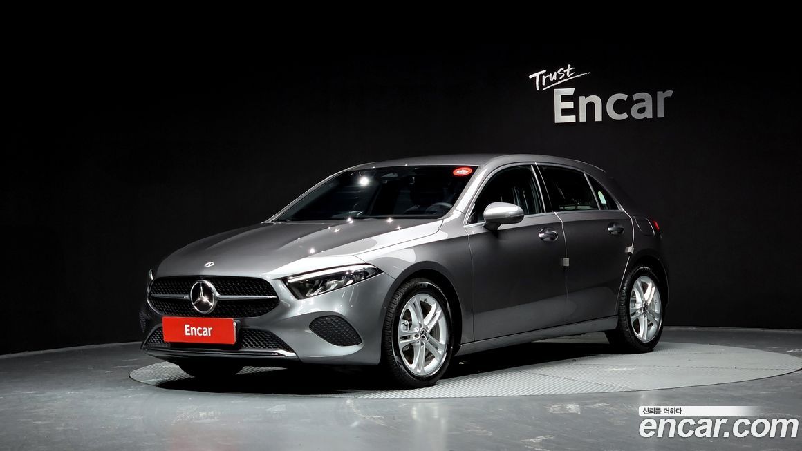 Mercedes-Benz A-Class A220 Hatchback, 2025