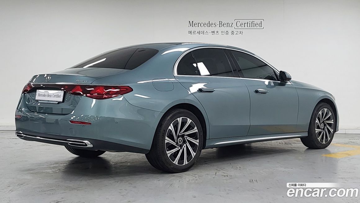 Mercedes-Benz E-Class E300 4MATIC Exclusive, 2024