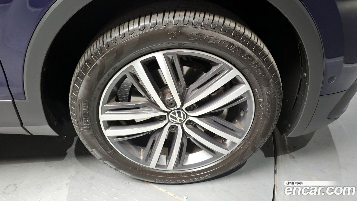 Volkswagen Tiguan 2.0 TSI Prestige, 2023