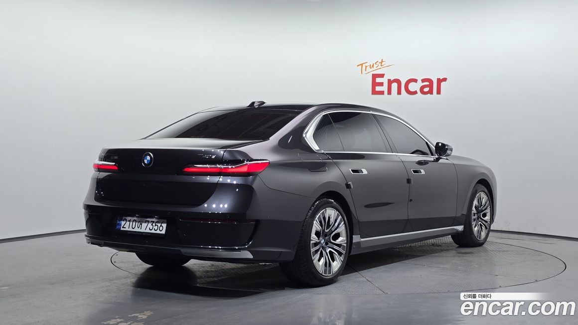 BMW 7-Series 740d xDrive Design Pure Excellence, 2023