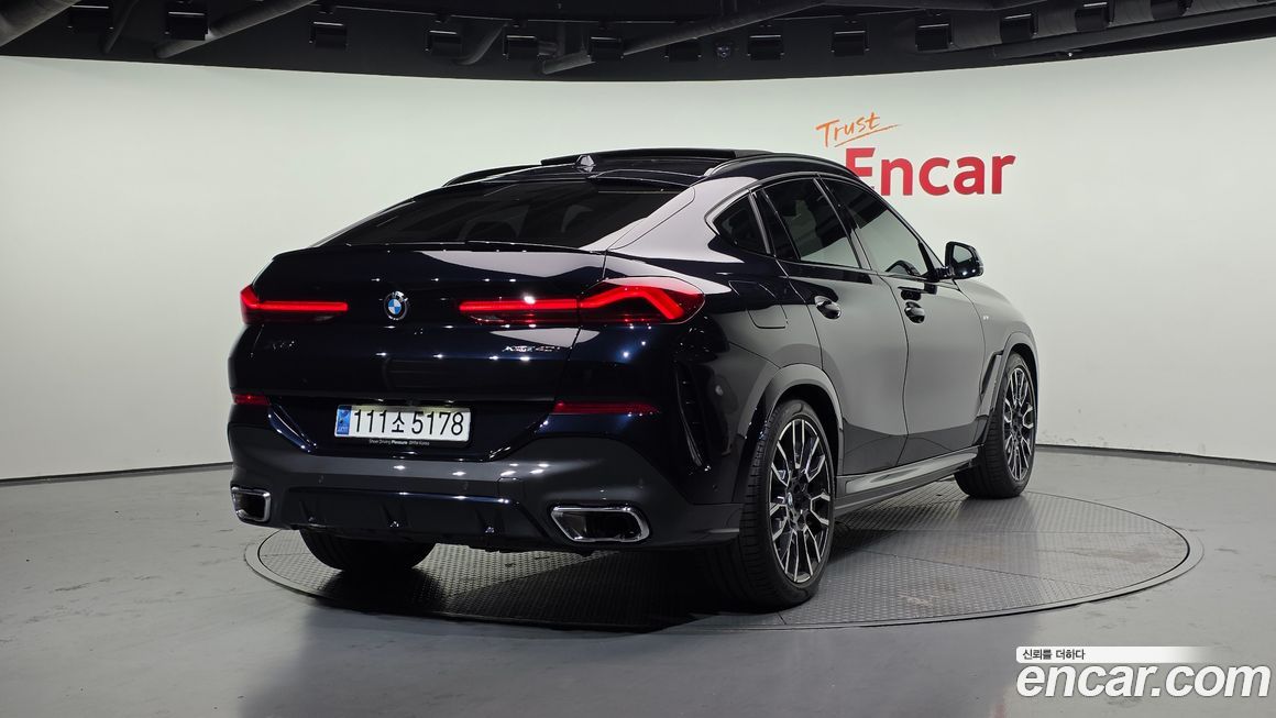 BMW X6 xDrive40i M Sport, 2024