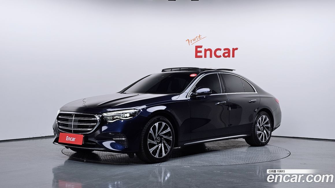 Mercedes-Benz E-Class E300 4MATIC Exclusive, 2024