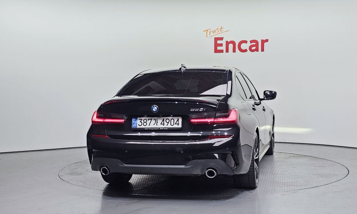 BMW 3-Series 320i M Sport, 2022