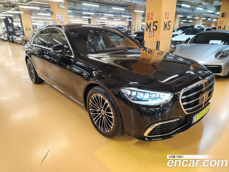 Mercedes-Benz S-Class S350 d 4MATIC, 2025